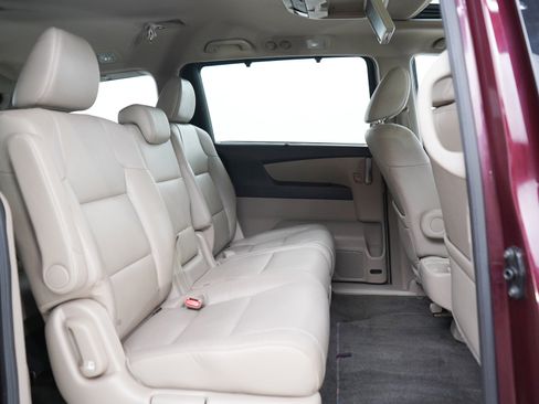 Used 2013 Honda Odyssey Touring image 12