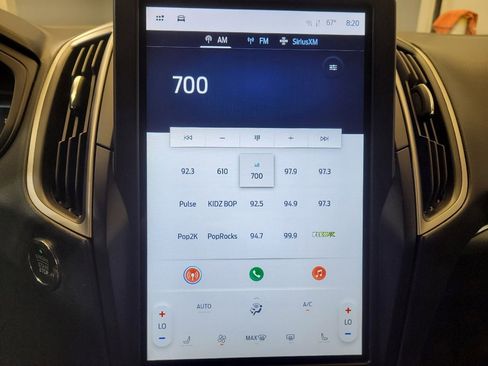 Used 2022 Ford Edge SEL image 25