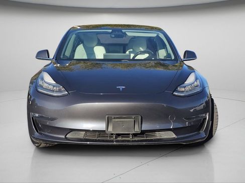 Used 2018 Tesla Model 3 Long Range image 3