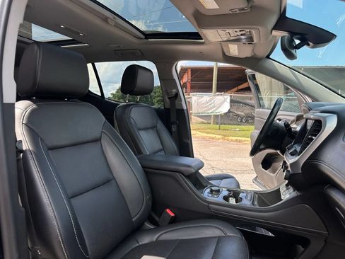 Used 2021 GMC Acadia SLT FWD image 19