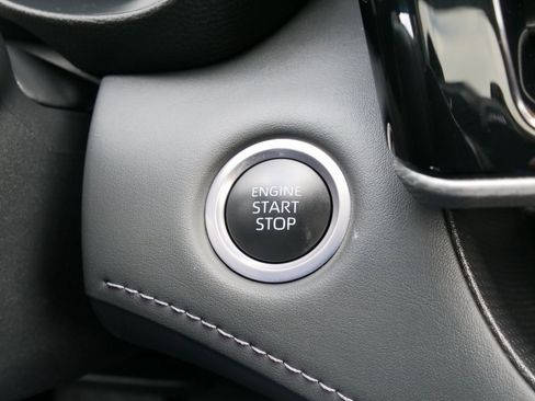 Used 2024 Toyota Highlander Platinum image 45