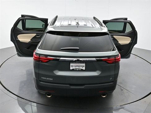 Used 2023 Chevrolet Traverse LT image 45