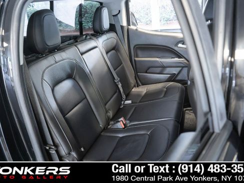 Used 2019 Chevrolet Colorado ZR2 w/ ZR2 Midnight Special Edition AWD/4WD image 29