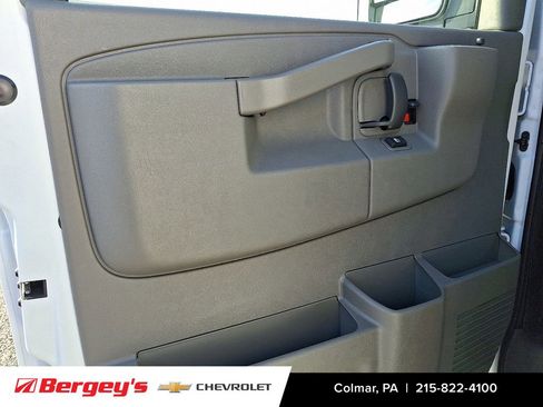 New 2025 Chevrolet Express 2500 Work Van w/ Driver Convenience Package image 9