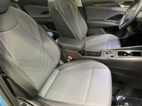 New 2026 Volkswagen Tiguan SE AWD/4WD image 8