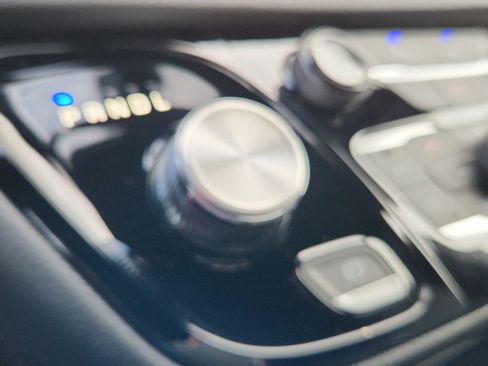 New 2026 Chrysler Pacifica Select w/ S Appearance Package image 25