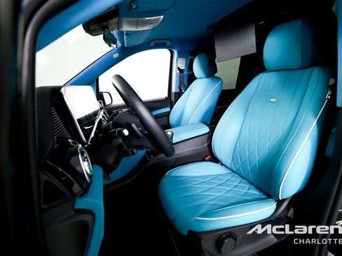 Used 2023 Mercedes-Benz Metris Passenger image 11