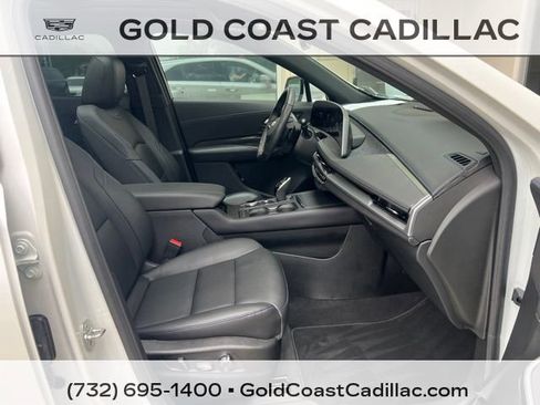 Certified 2024 Cadillac XT4 Sport w/ Cold Weather Package AWD/4WD image 7