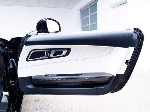 Used 2020 Mercedes-Benz AMG GT C image 20