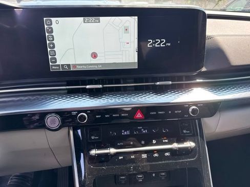 Used 2024 Kia Carnival SX Prestige FWD image 12