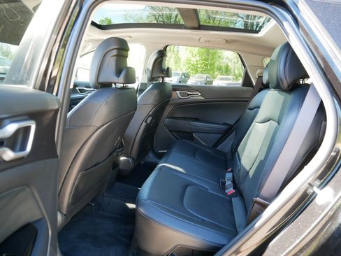Certified 2023 Kia Sportage EX w/ EX Premium Package AWD/4WD image 36