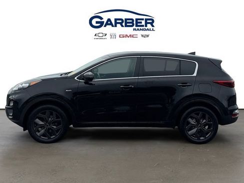 Used 2022 Kia Sportage LX w/ LX AWD Value Edition Package image 2