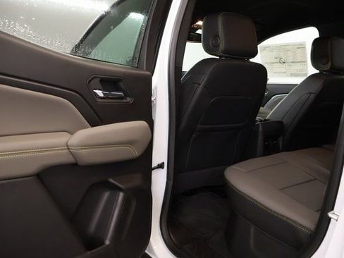 New 2026 Chevrolet Colorado ZR2 image 24