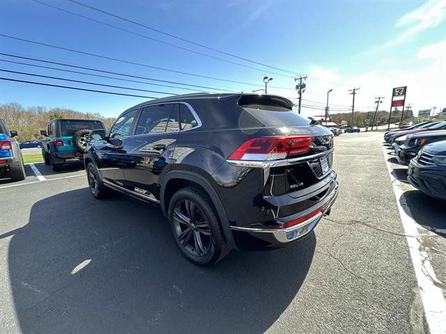 Used 2022 Volkswagen Atlas Cross Sport SEL R-Line AWD/4WD image 5