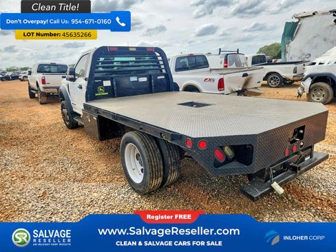 Used 2017 Ford F550 2WD Regular Cab Super Duty image 3