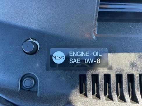 Used 2025 Toyota Camry SE image 12