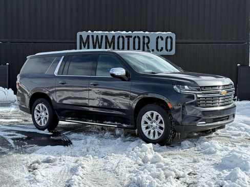 Used 2023 Chevrolet Suburban Premier image 2