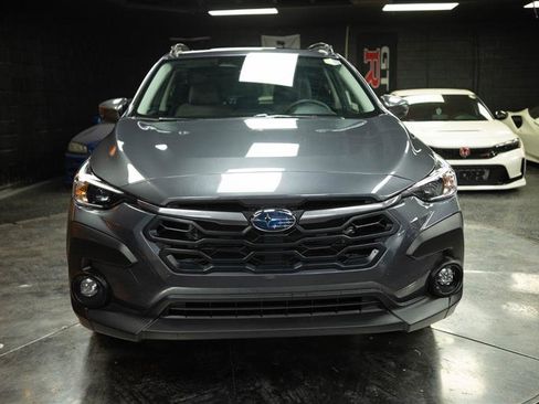 Used 2024 Subaru Crosstrek 2.0i Premium AWD/4WD image 3