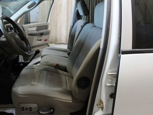 Used 2007 Dodge Ram 2500 Truck SLT image 19