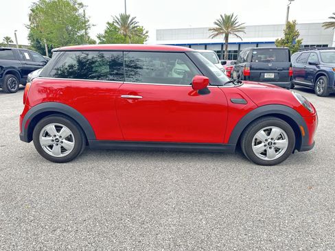 Used 2024 MINI Cooper 2-Door Hardtop FWD image 7