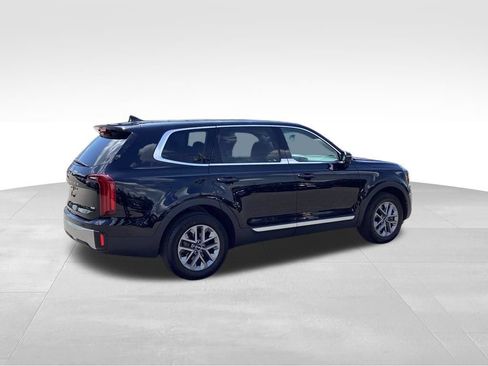 Used 2023 Kia Telluride LX AWD/4WD image 7