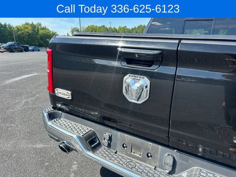 Used 2025 RAM 1500 Limited AWD/4WD image 16