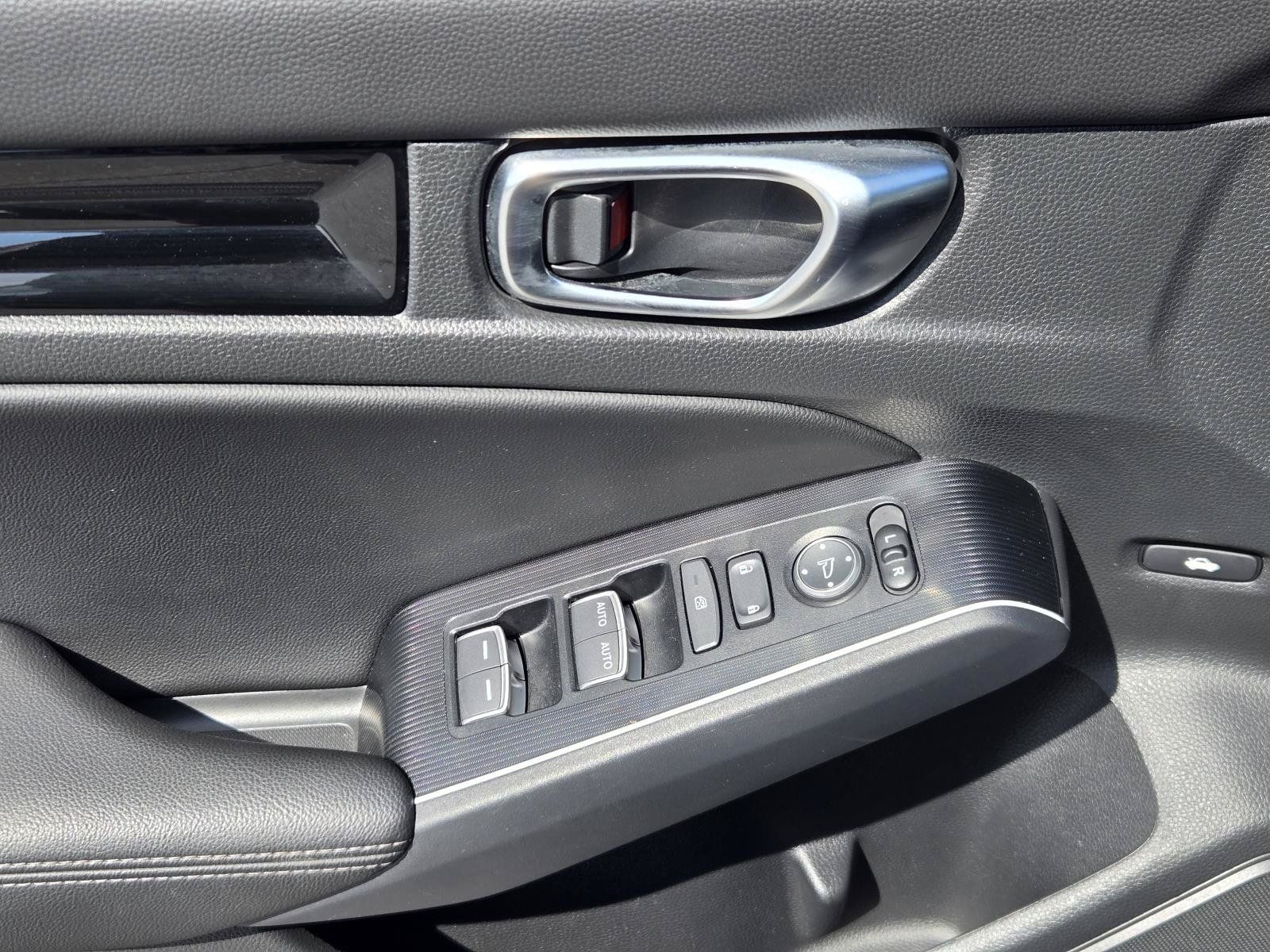 Used 2025 Honda Civic Sport Touring image 22