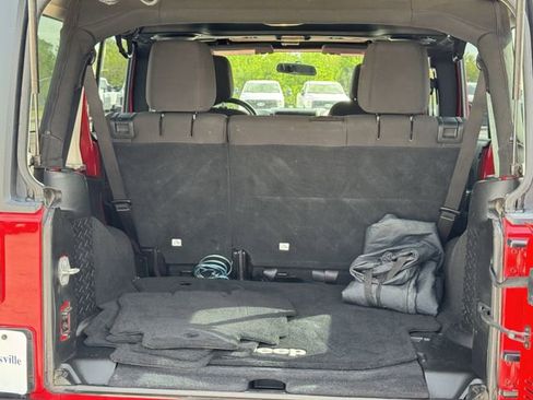 Used 2014 Jeep Wrangler Unlimited Sport w/ Connectivity Group image 28