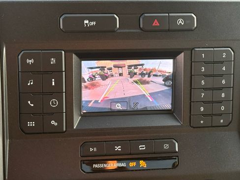 Used 2018 Ford F150 XLT w/ Trailer Tow Package image 23