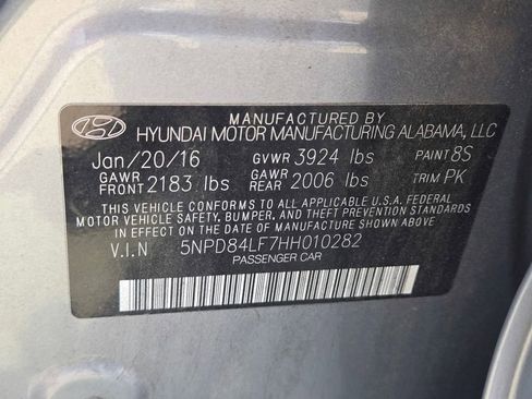 Used 2017 Hyundai Elantra SE image 10