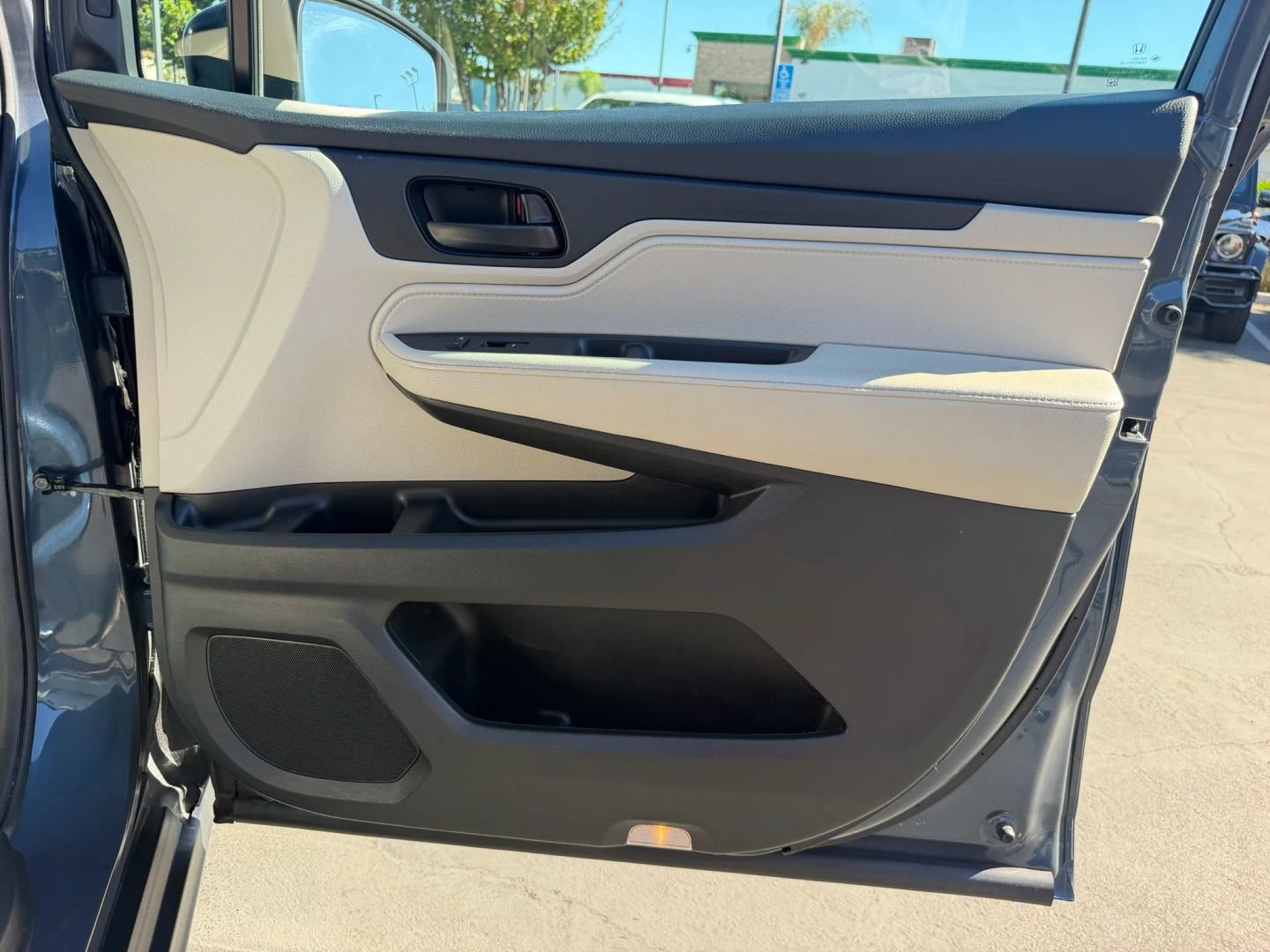 Used 2025 Honda Odyssey EX-L image 35