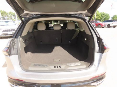 Certified 2025 Lincoln Nautilus Premier AWD/4WD image 12