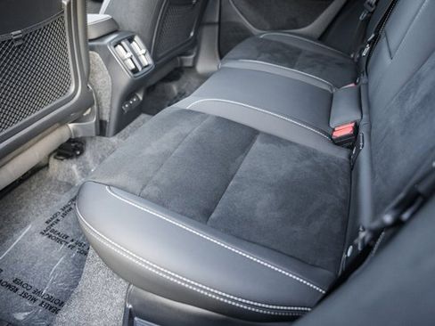 Used 2026 Volvo XC40 B5 Ultra w/ Protection Package Premier image 32