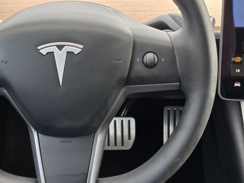 Used 2020 Tesla Model 3 Performance image 16