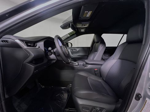 Used 2025 Toyota RAV4 XSE image 15