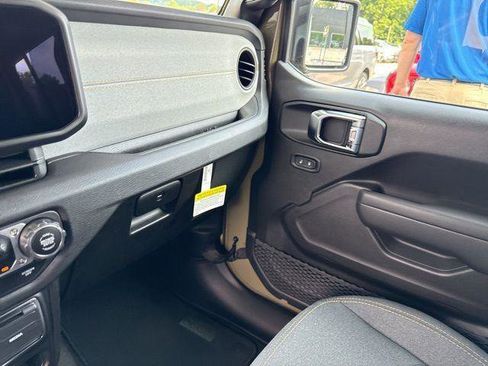 New 2025 Jeep Wrangler Unlimited Sport AWD/4WD image 23