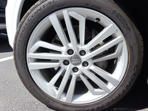 Used 2019 Audi Q5 2.0T Premium Plus w/ Premium Plus Package AWD/4WD image 15