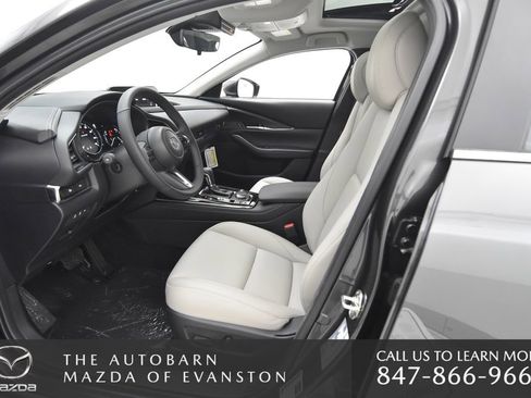 Used 2025 MAZDA CX-30 AWD 2.5 S w/ Preferred Package image 19