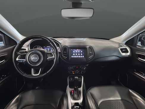 Used 2018 Jeep Compass Latitude w/ Popular Equipment Group FWD image 11