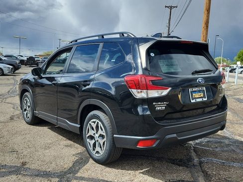 Used 2022 Subaru Forester Premium AWD/4WD image 8