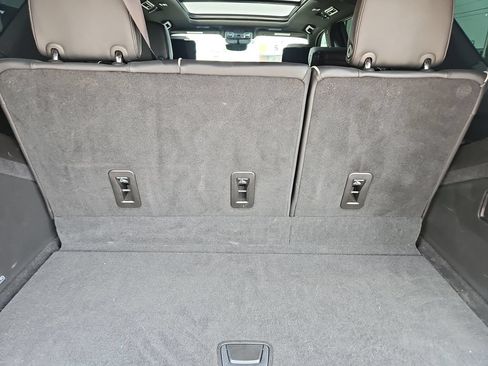 Used 2021 Cadillac Escalade Sport w/ Driver Assist Tech Package AWD/4WD image 23