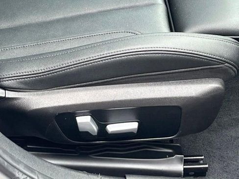 Used 2022 BMW 330i Sedan w/ Convenience Package image 20