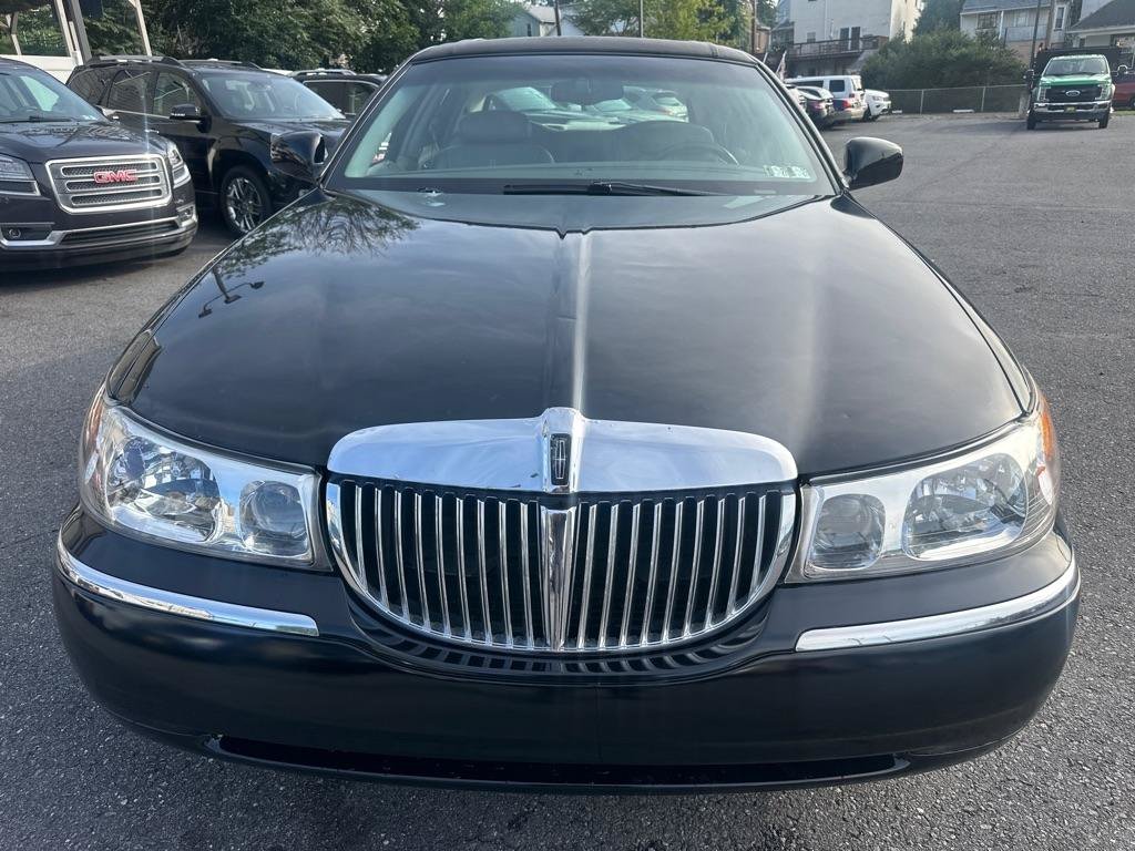 Used 2002 Lincoln Town Car Cartier RWD image 23
