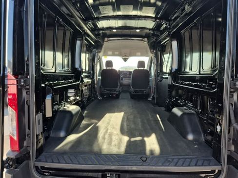 Used 2025 Ford Transit 250 148 Medium Roof RWD image 10