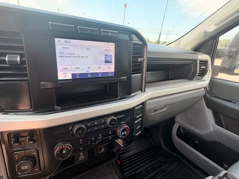 Used 2023 Ford F250 XL w/ Snow Plow/Camper Package AWD/4WD image 26