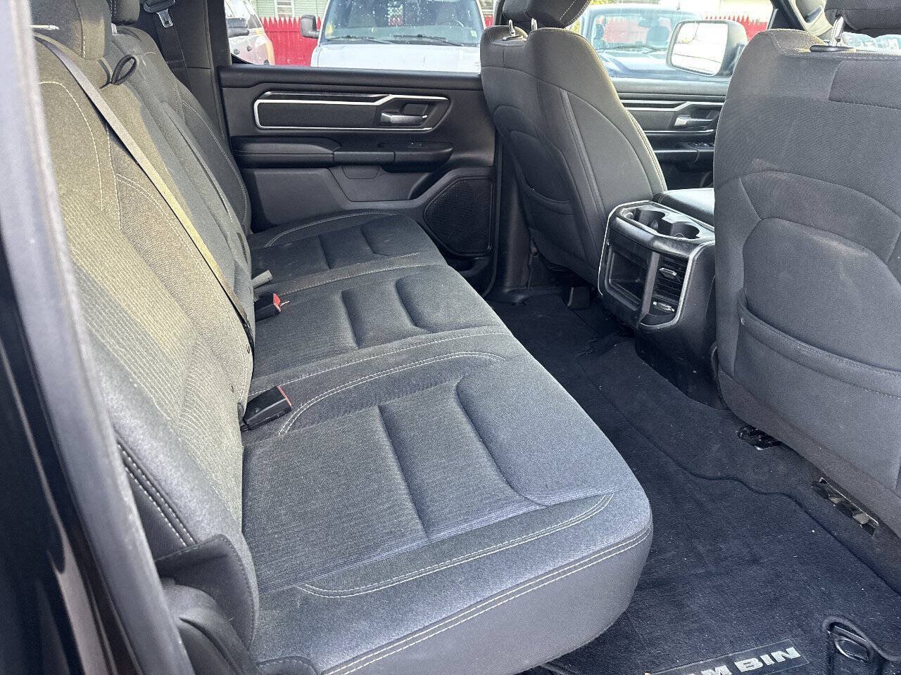 Used 2019 RAM 1500 Big Horn AWD/4WD image 17