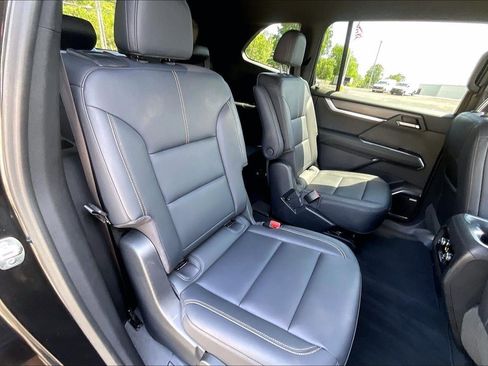 Used 2024 GMC Acadia Elevation AWD/4WD image 24