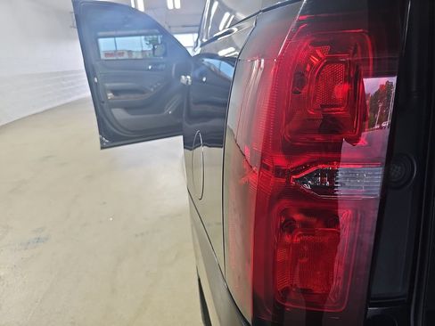 Certified 2019 Chevrolet Tahoe LS w/ Enhanced Driver Alert Package AWD/4WD image 40