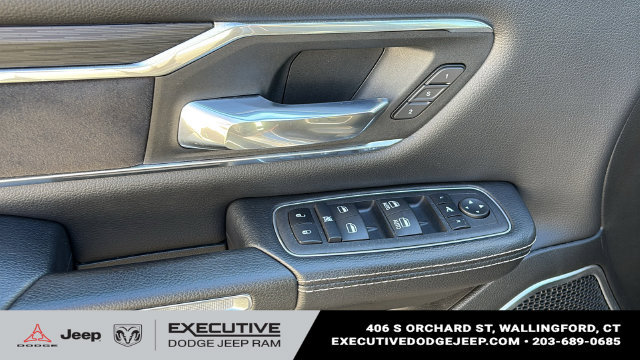 Used 2023 RAM 1500 Laramie AWD/4WD image 9