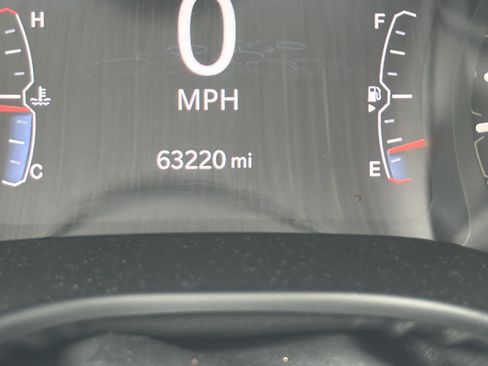 Used 2024 Jeep Compass Latitude AWD/4WD image 30